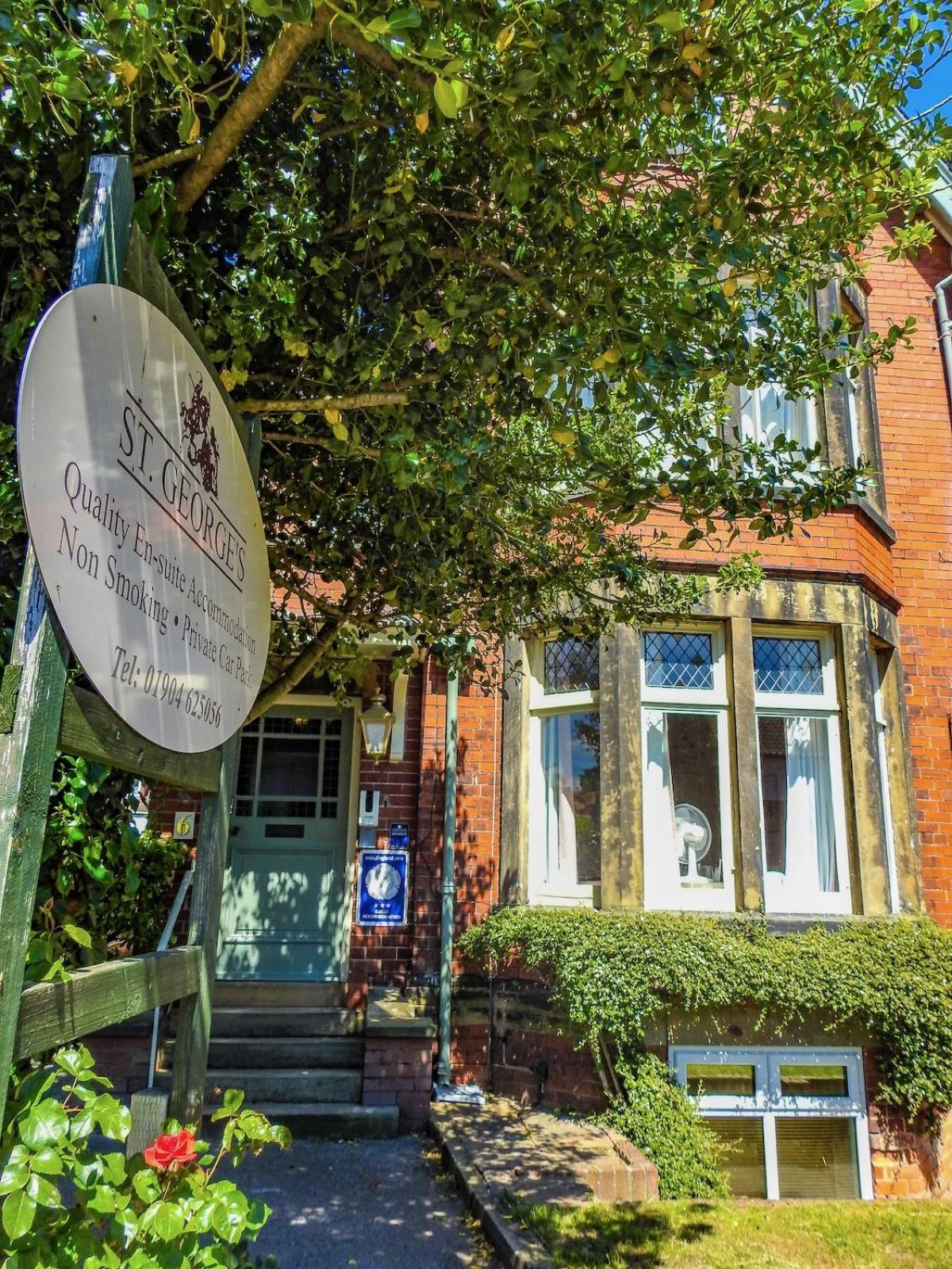 Georges Place York Zewnętrze zdjęcie